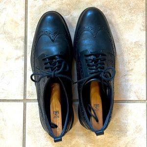 Perfect shape black leather cole haan, mens sz 12